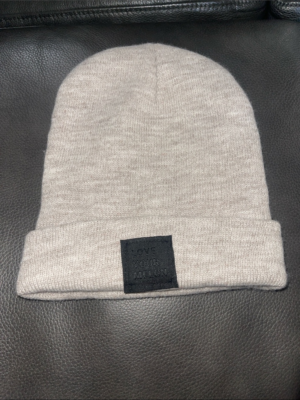 NWOT $35 Love Your Melon Cuffed Beanie Hat Unisex Adult Beige Made One
Size